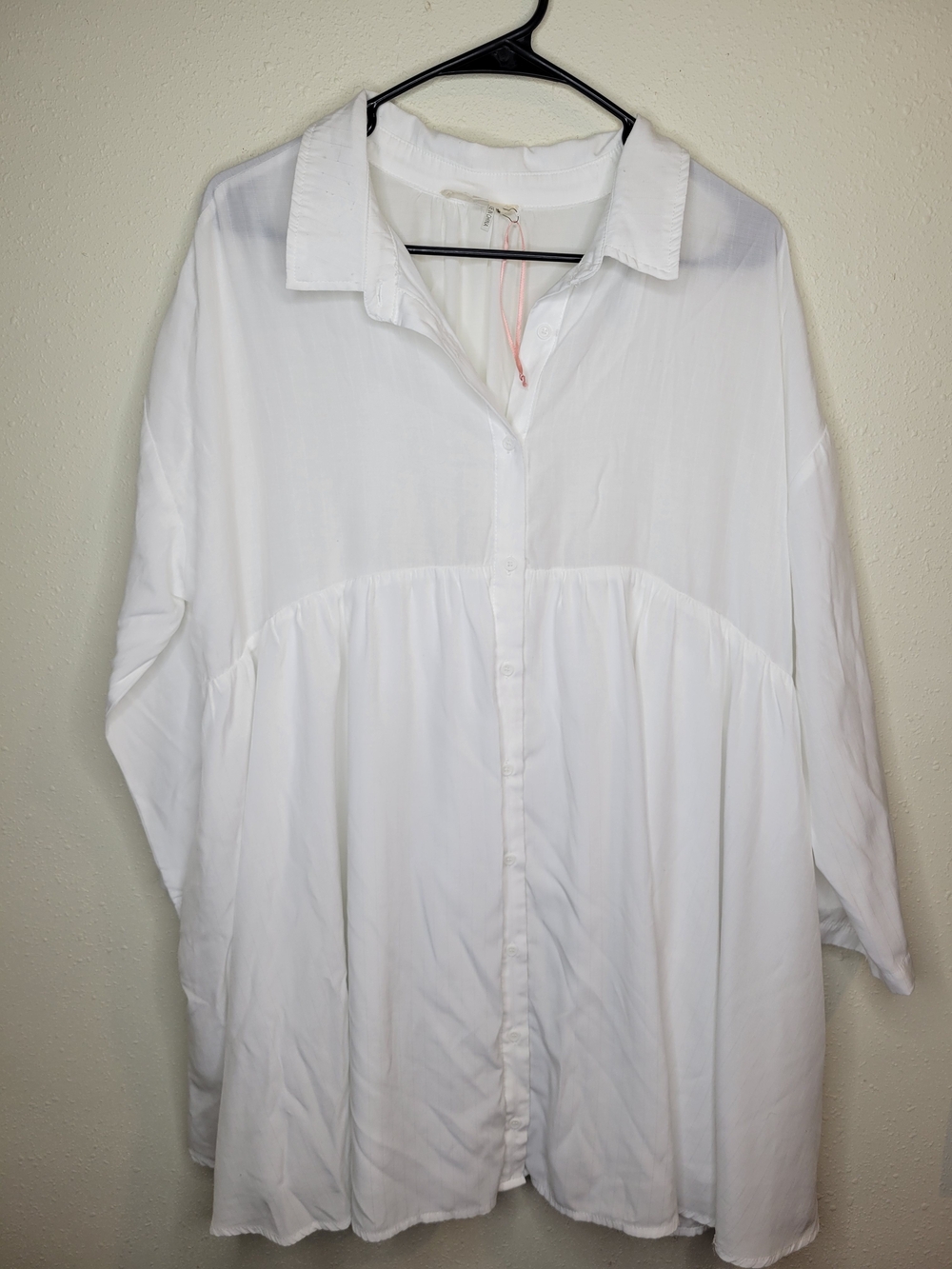 entro White Button-Front Peplum Dress